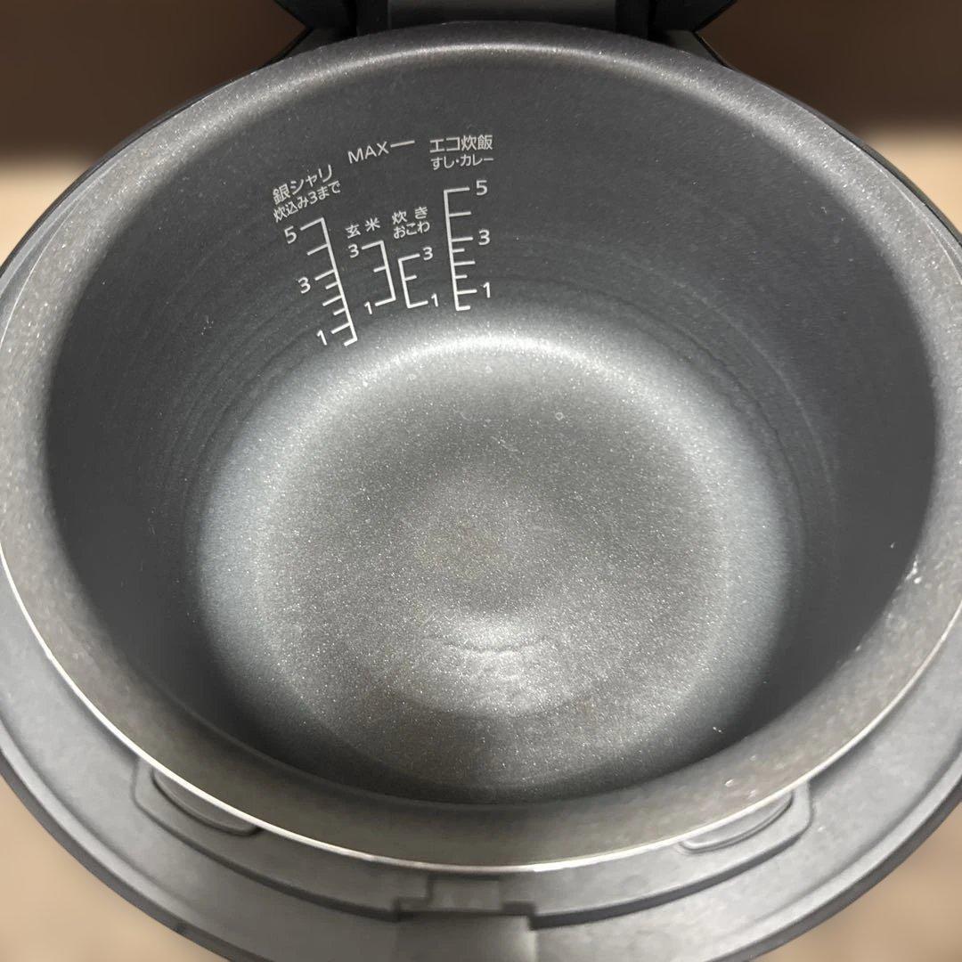 Panasonic SR-NA102 ブラック 炊飯器 2022年製