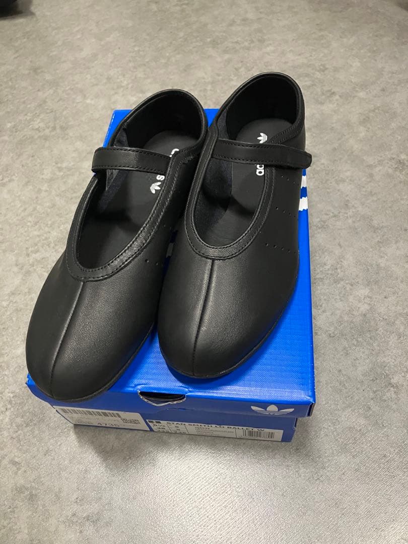 adidas スタンスミスローバレエ　メリージェーン