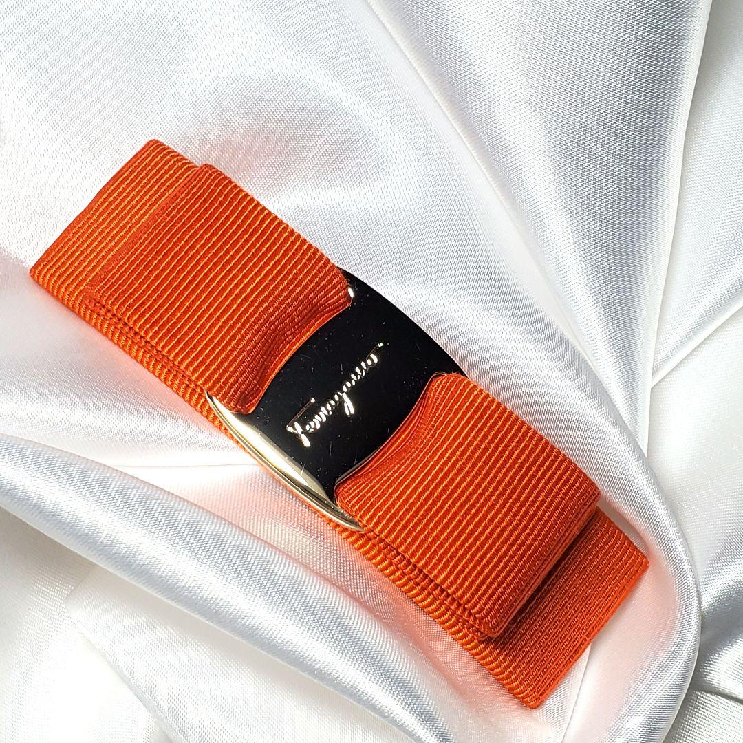 【極美品】箱・巾着つき☆フェラガモ バレッタ オレンジ×ゴールド h-014