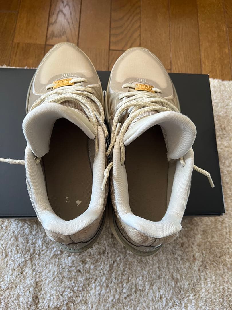 Nike SABRINA 2 ゴールド