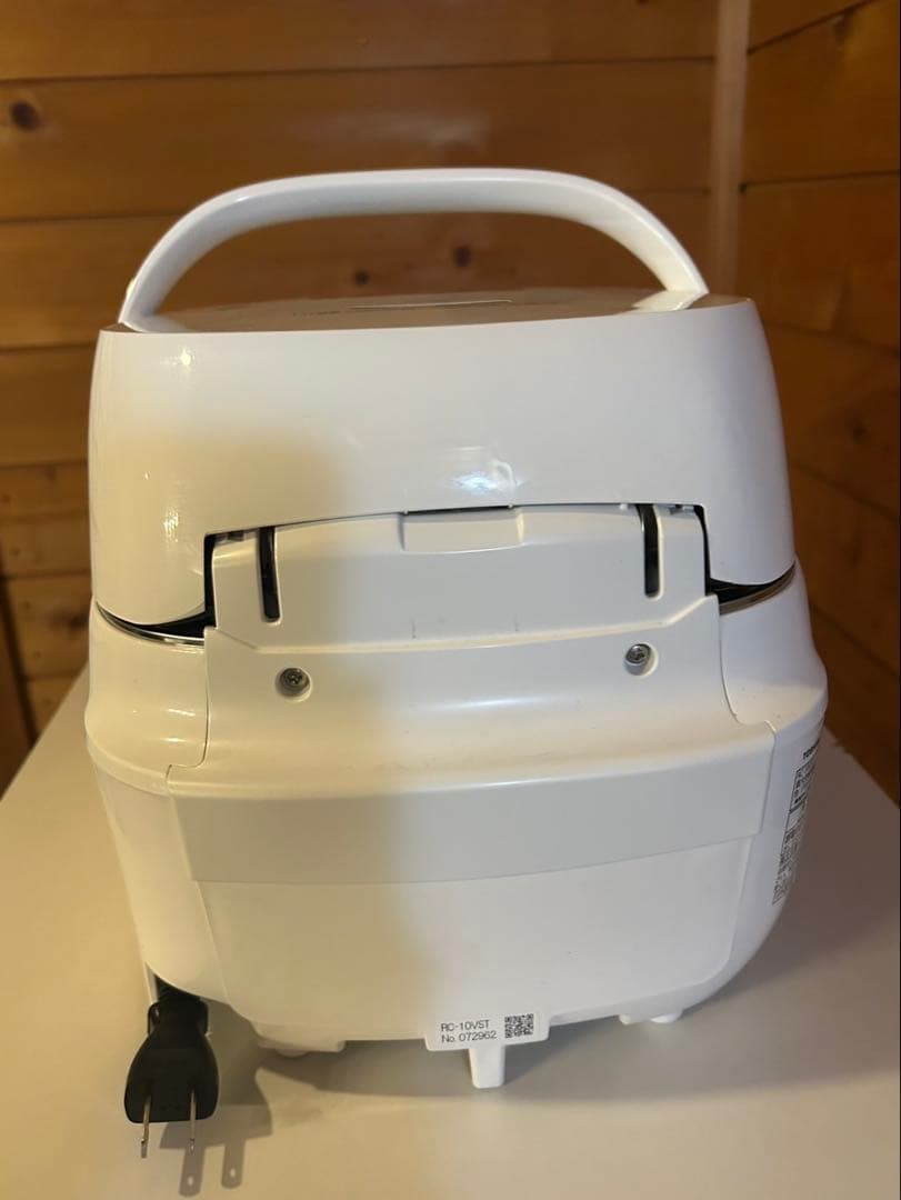 TOSHIBA RC-10VST 炊飯器 5合 ホワイト