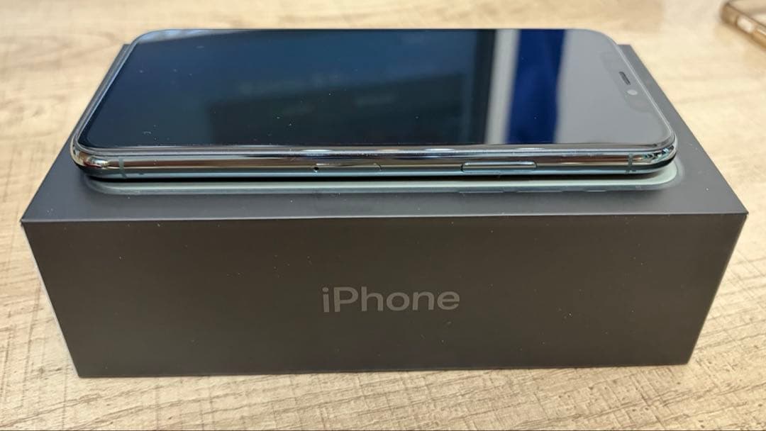 【美品】iPhone11Pro 256GB スペースグレー