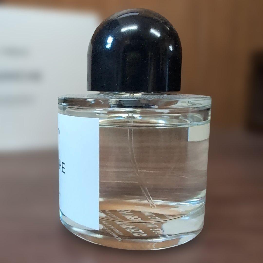 BYREDO BLANCHE Eau de Parfum　100ml