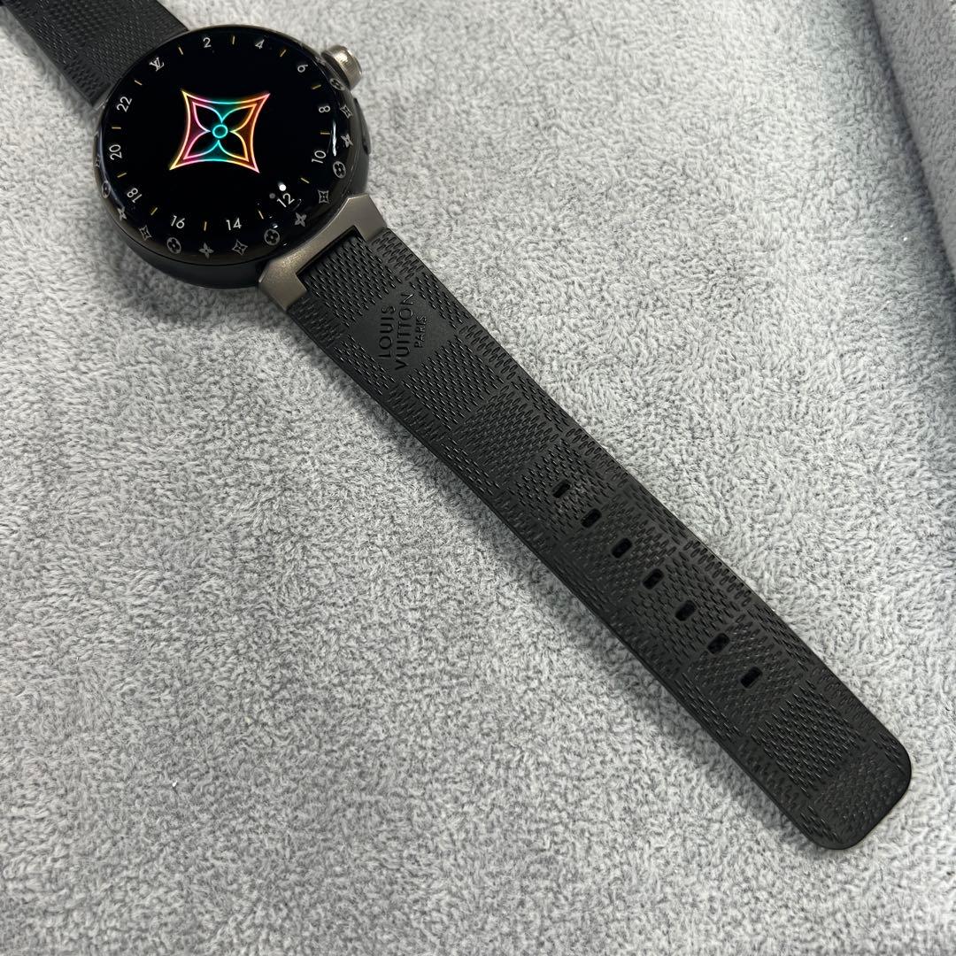 ルイヴィトン タンブール ホライゾン ライトアップ ブラック C006110