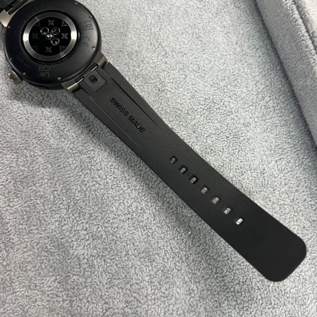 ルイヴィトン タンブール ホライゾン ライトアップ ブラック C006110