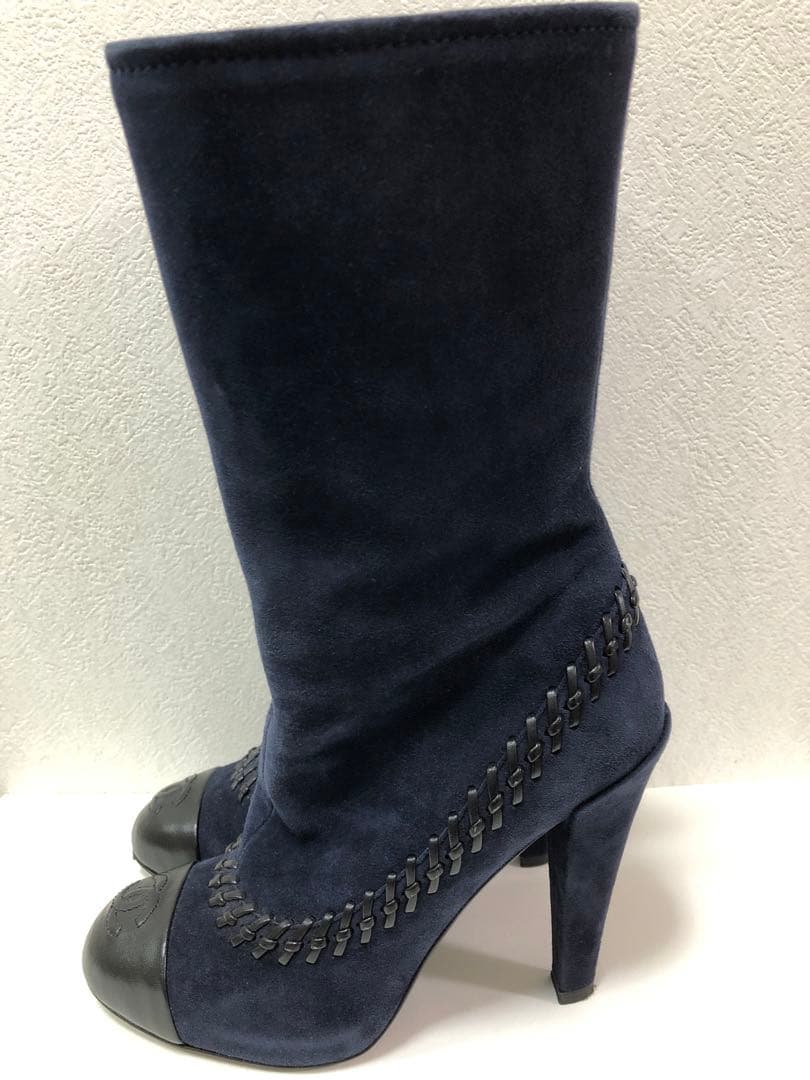 美品【CHANEL】ネイビー スエード ヒールブーツ　36サイズ