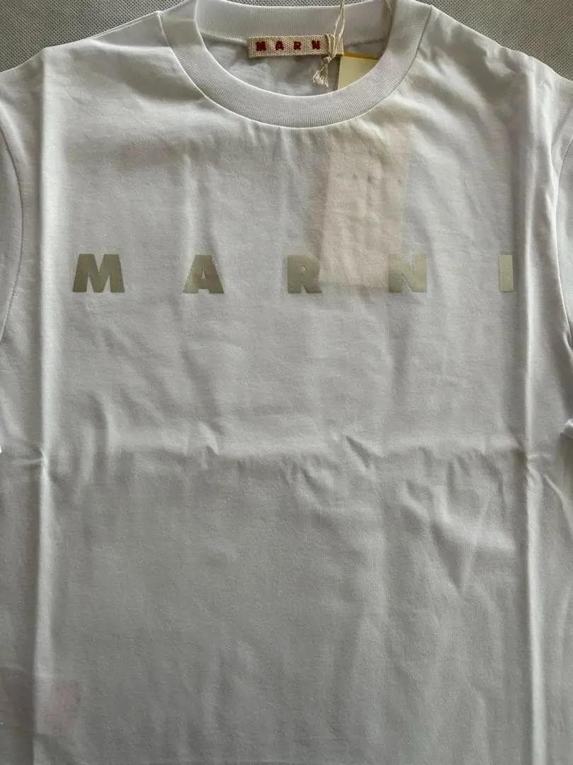 【新品】大人もOK MARNI kids ロゴプリント Tシャツ 12Y 半袖