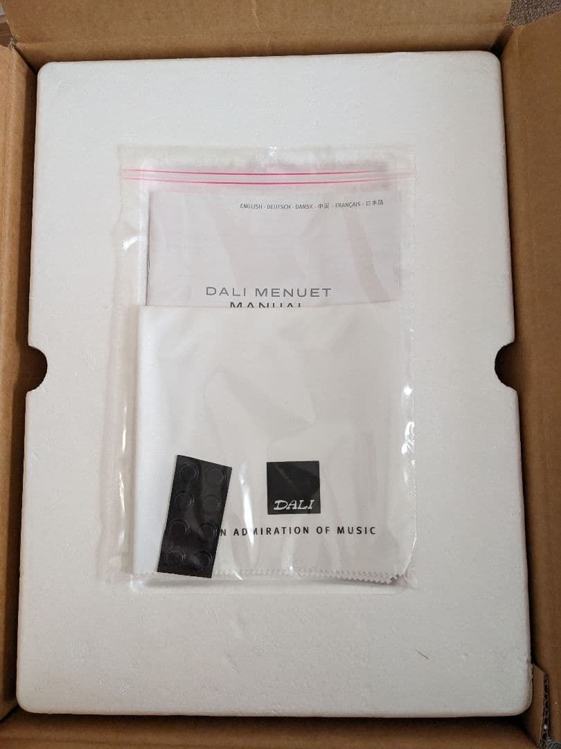 スピーカー・ウーファー DALI MENUET BLACK Made in Denmark