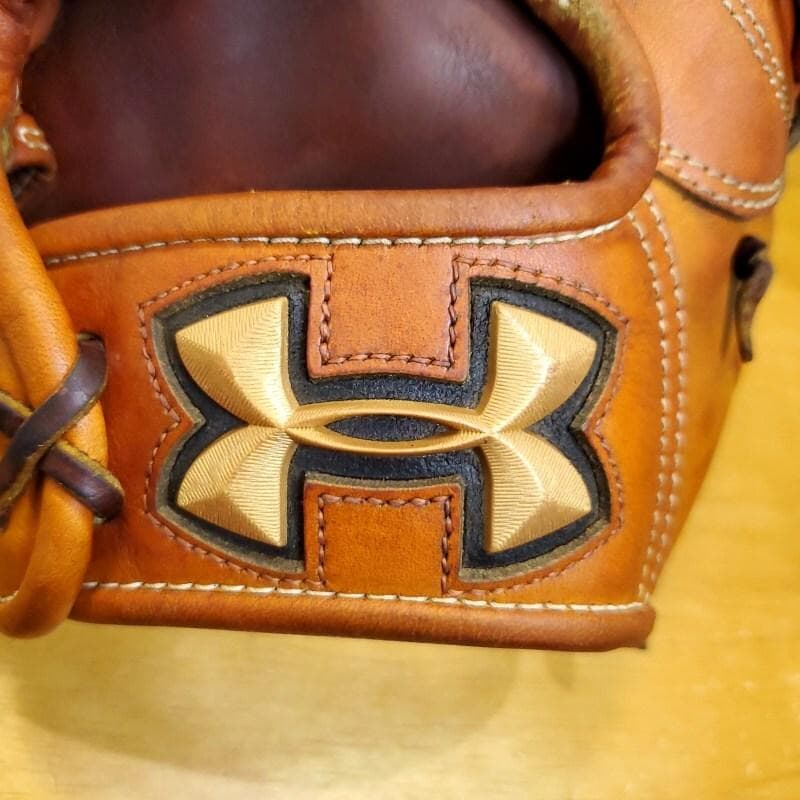 アンダーアーマー 松田宣浩モデル 限定品 高校野球対応 内野用 硬式グローブ
