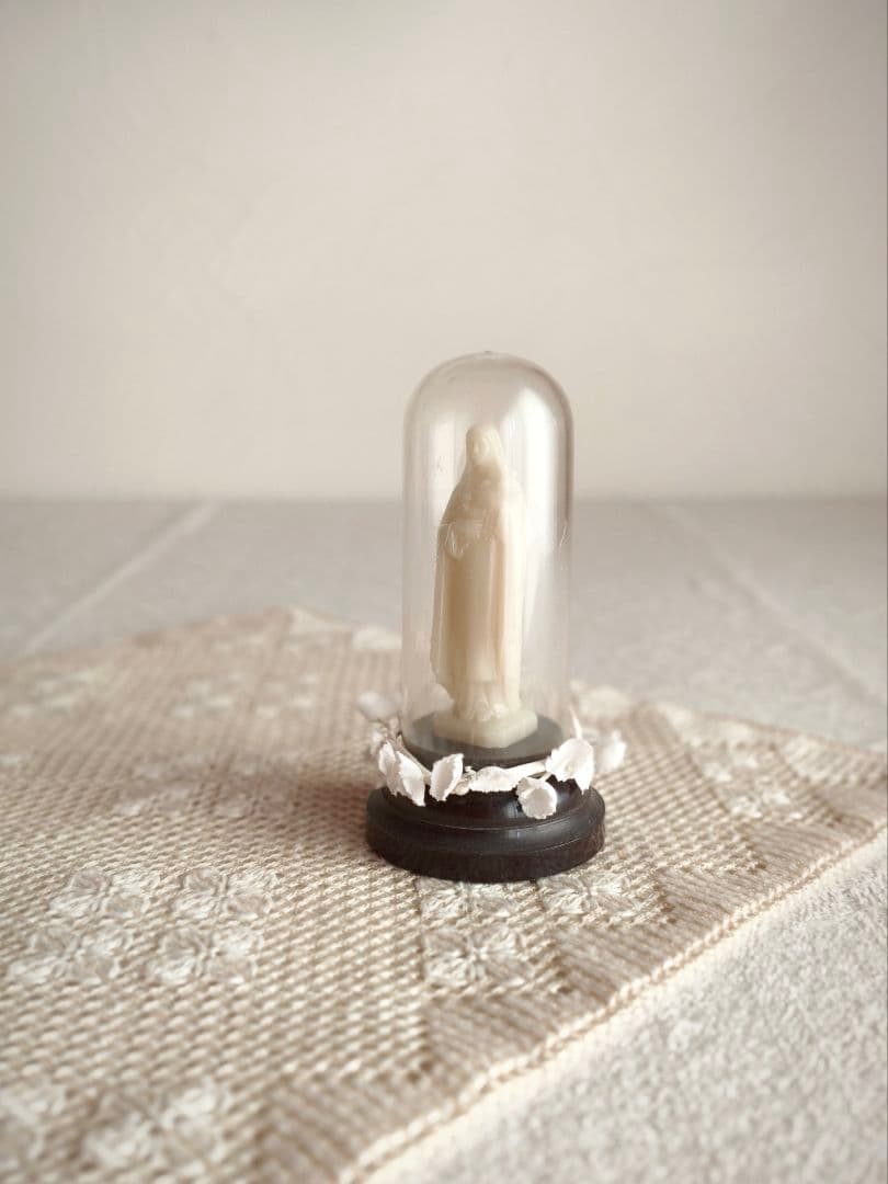 【チョコメルさま】vintage statue ❀ クリアドームと マリアさま