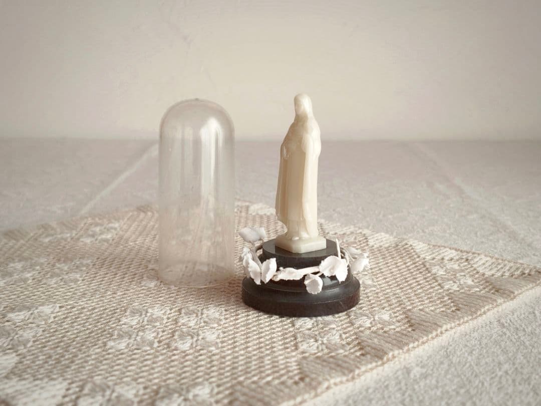 【チョコメルさま】vintage statue ❀ クリアドームと マリアさま