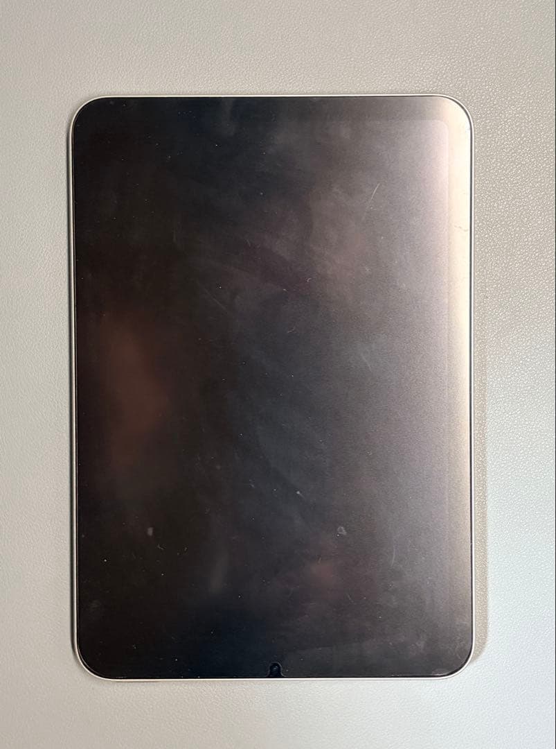 Apple iPad mini（第６世代） スターライト　64GB