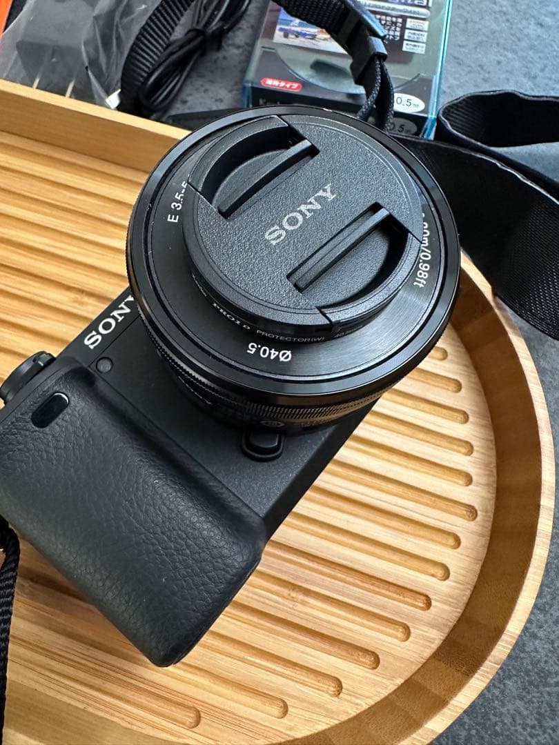 SONY α6400 ミラーレスカメラ 16-50mmレンズ、単焦点レンズセット