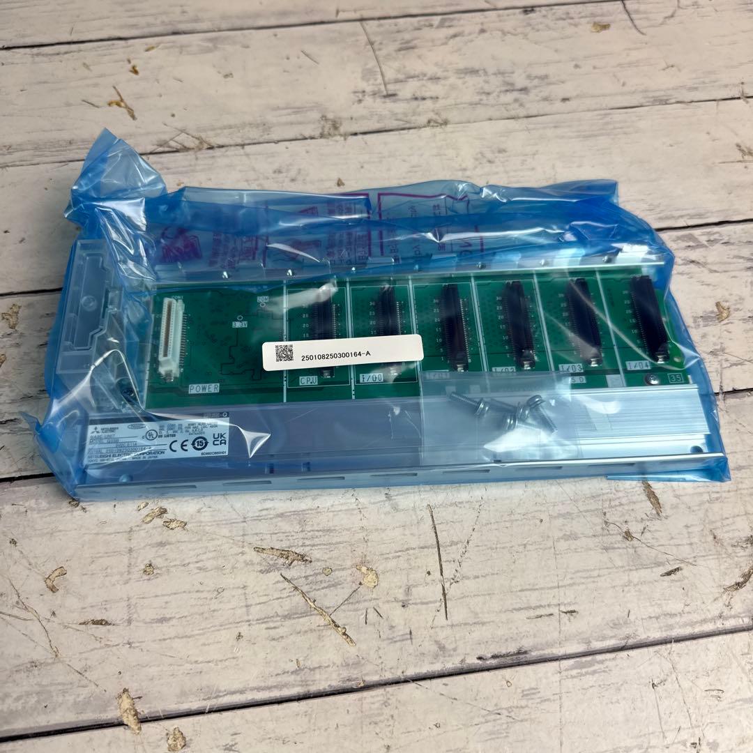 ②未使用 三菱 Q35B 電源ユニット Qシリーズユニット 2023年製