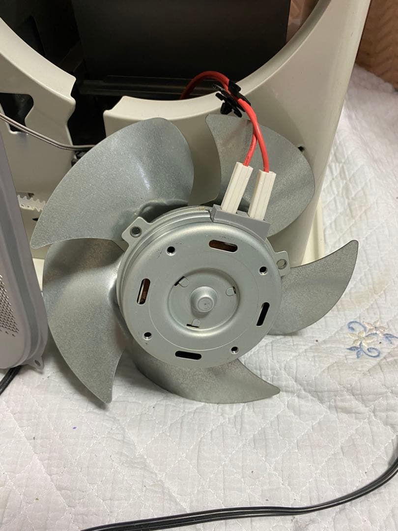 ダイニチ　DAINICHI ブルーヒーター FWY-32R19 2019年製