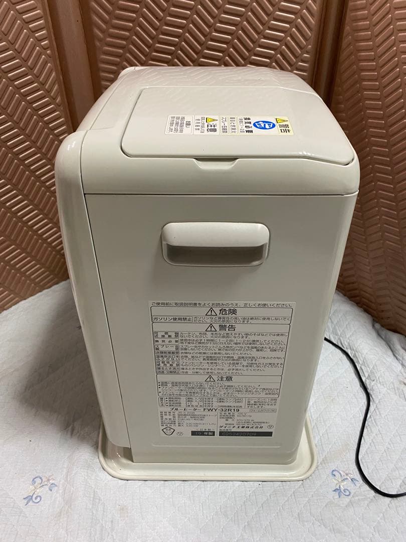 ダイニチ　DAINICHI ブルーヒーター FWY-32R19 2019年製
