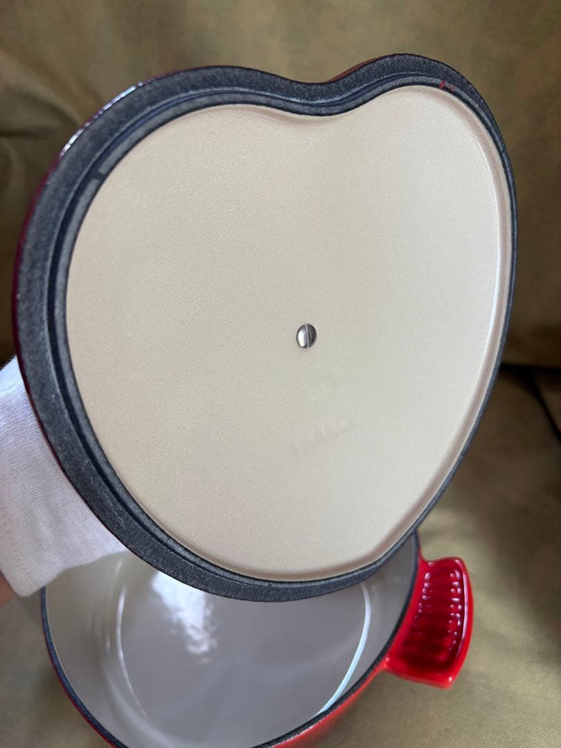 柴*き様 ハート型 鋳鉄製 両手鍋 赤　LE CREUSET(ル・クルーゼ)