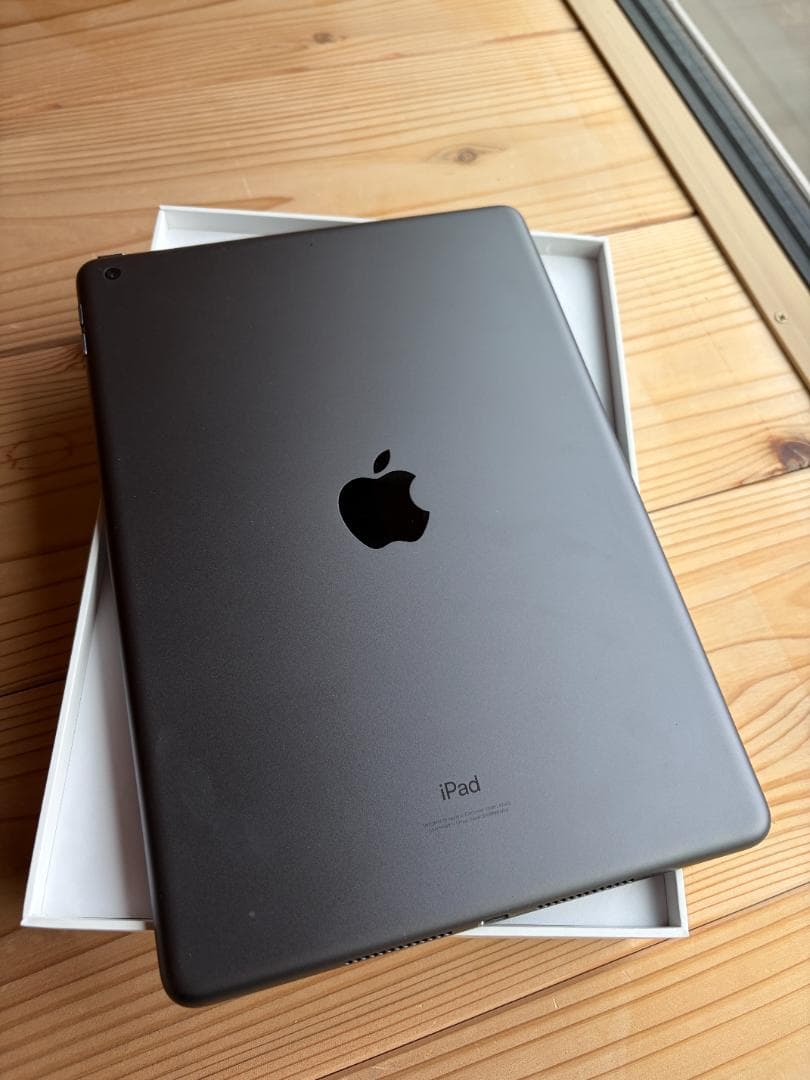 iPad 第9世代 64GBスペースグレイ Wi-Fiモデル