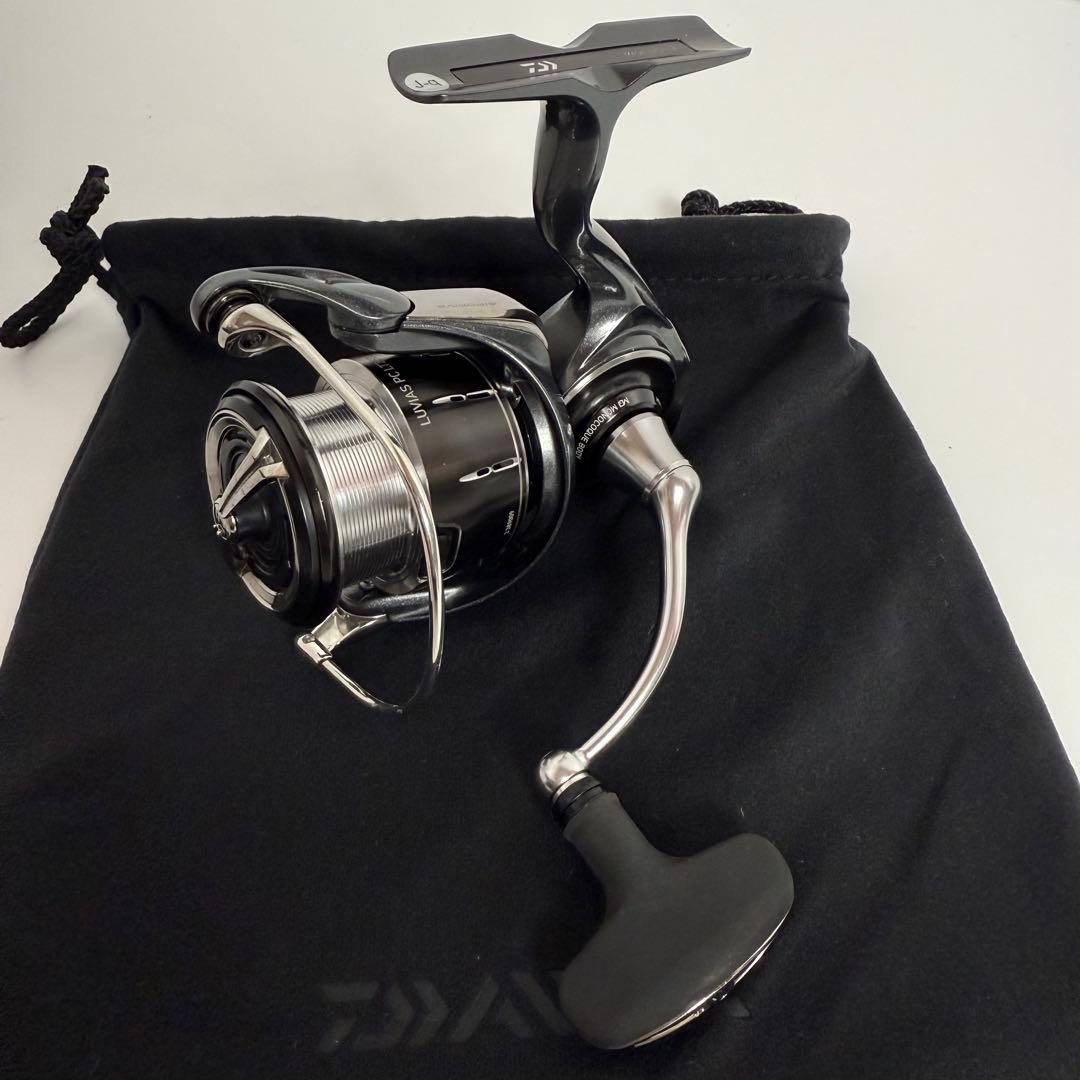 良品　ダイワ 24ルビアス PC LT2500