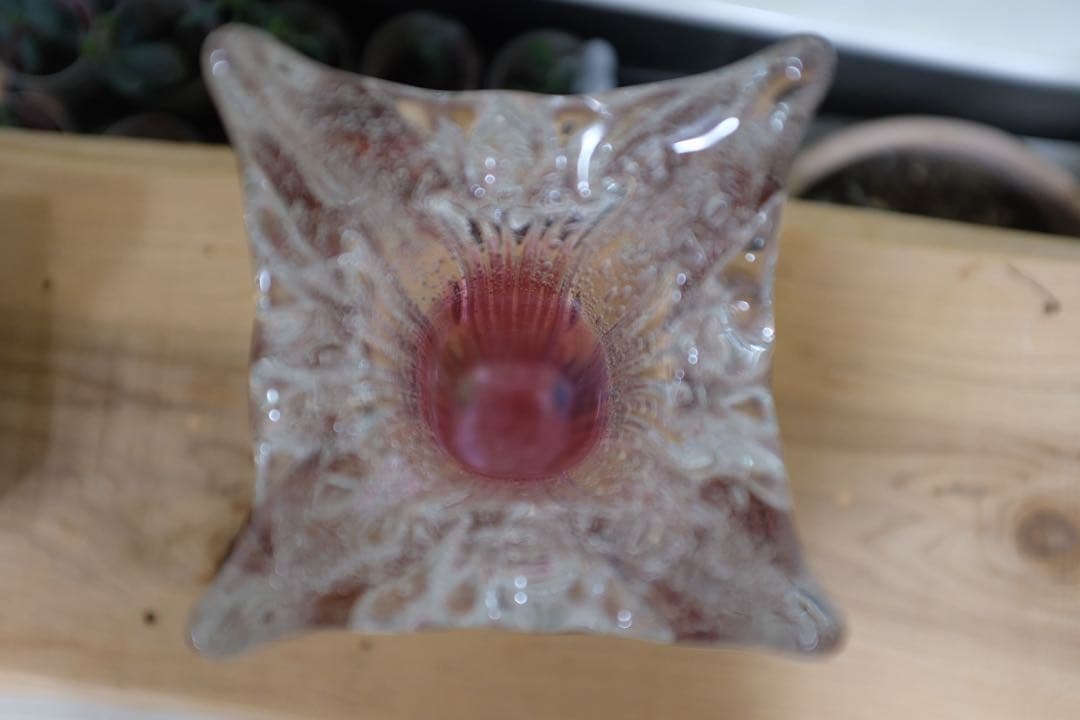 マルティグラス　フラワーシェイプ ガラス花瓶