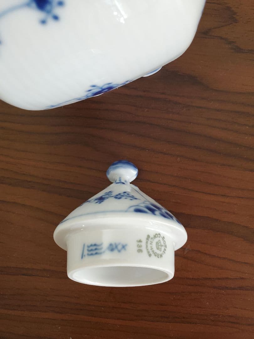 新品ロイヤルコペンハーゲンフルレース顔付ポットシュガークリーマー大幅お値下げ