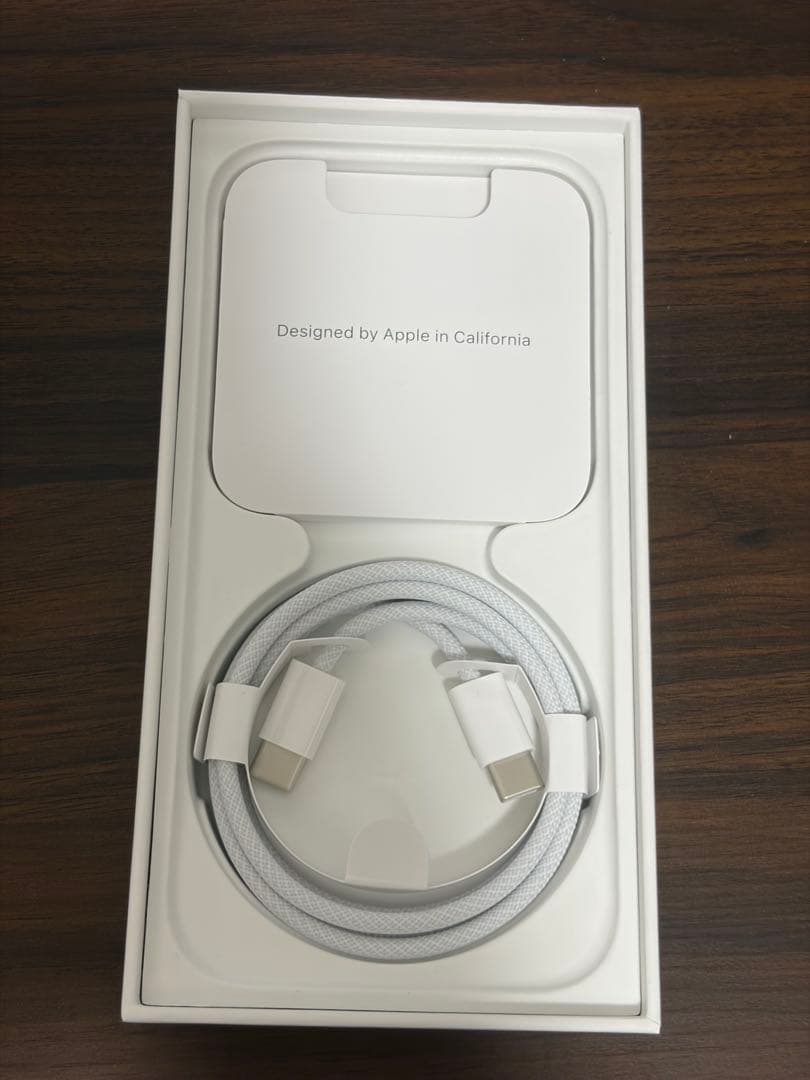 【付属品完備】iPhone15 128GB バッテリー93% 画面割れあり