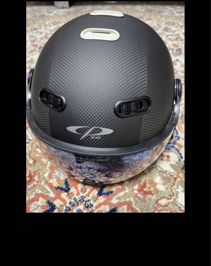 CP シーピー　CARACHILLO CARBON カーボンヘルメット