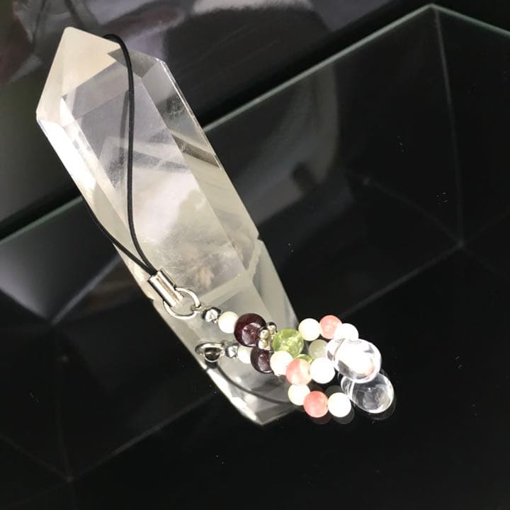 特別★開運・御守り★ゆらゆら可愛い♡パワーストーンストラップ