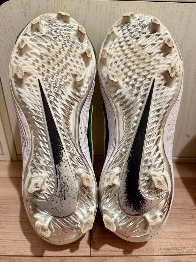 NIKE アルファ ハラチ エリート 3 LOW