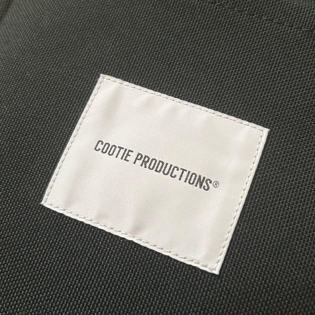 クーティープロダクションズ　ブラック　黒　ショルダーバッグ