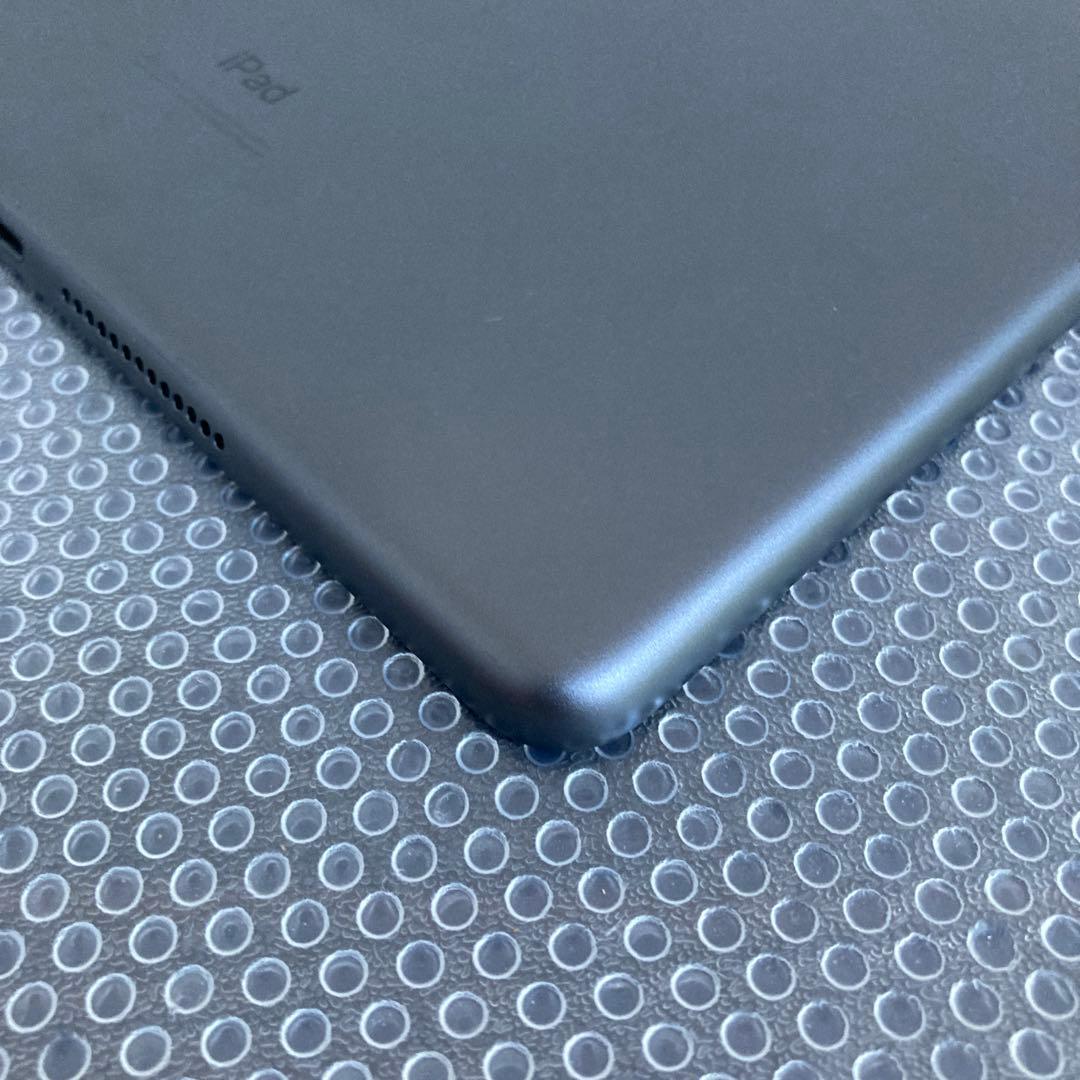 3063【早い者勝ち】iPad7 第7世代 32GB WIFIモデル☆