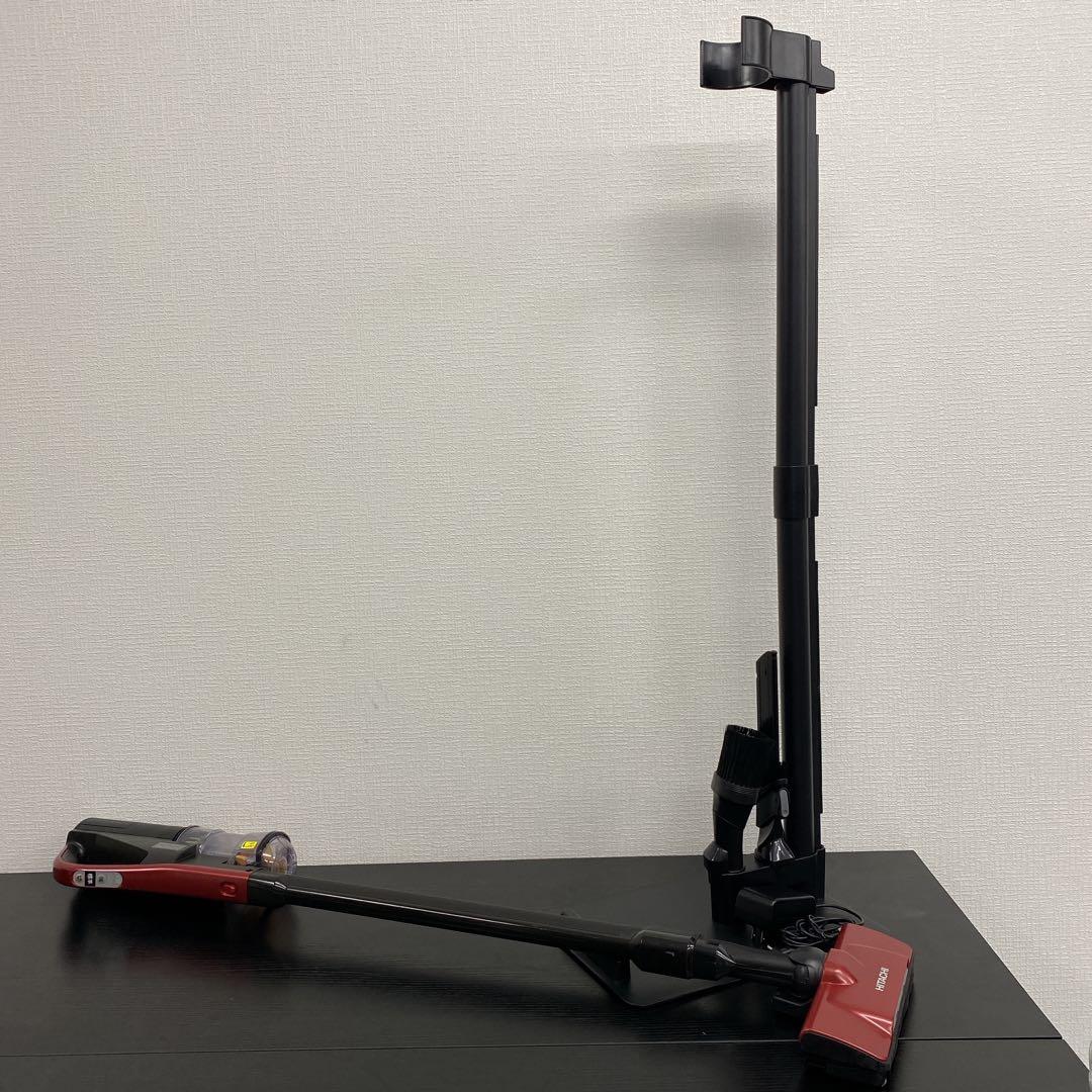 送料込み＊HITACHI コードレス掃除機 2022年製＊0523-2