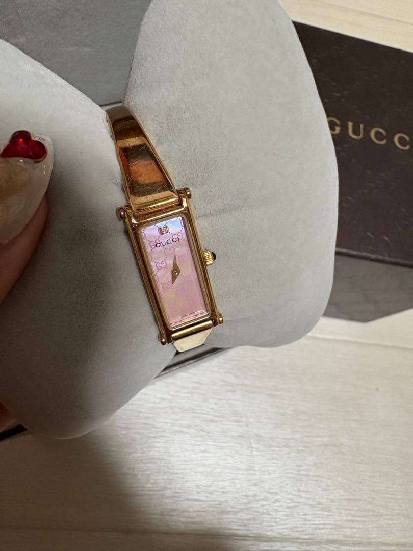 GUCCI ゴールド ピンク文字盤 時計