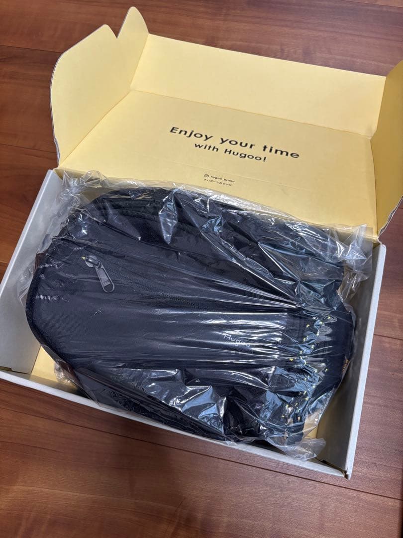 Hugoo ハグー ヒップシート ショルダーバッグ 2WAY ブラック 収納袋付