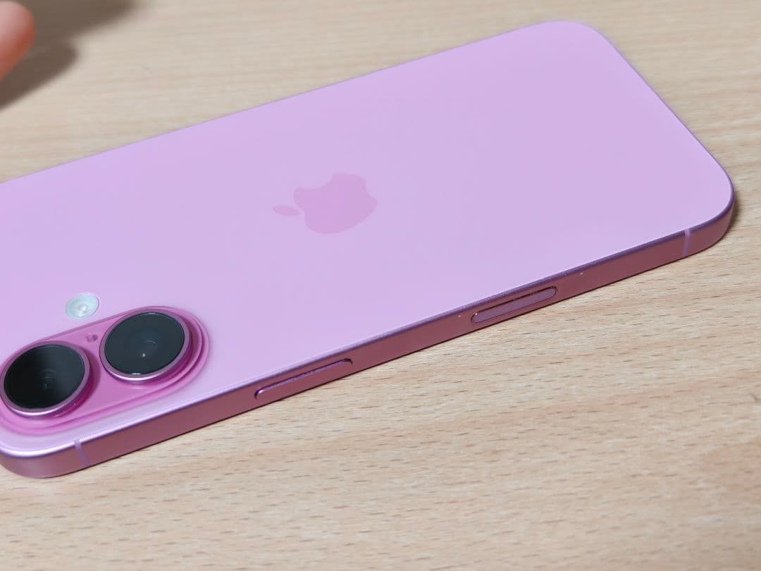 iPhone16国内版 256GB SIMフリー 美品