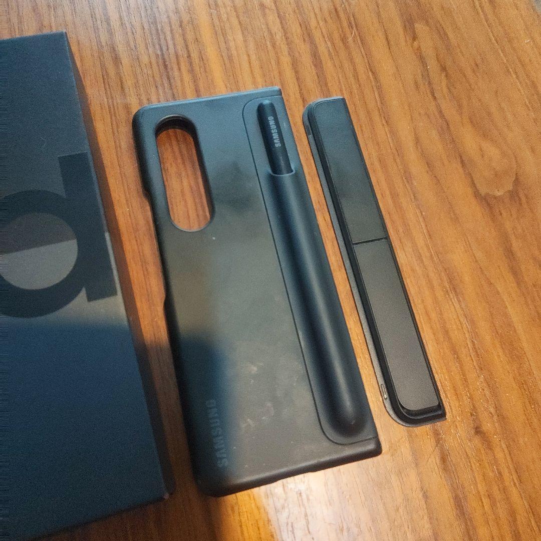 Samsung Galaxy Z Fold4 白色？ ケース 箱付き