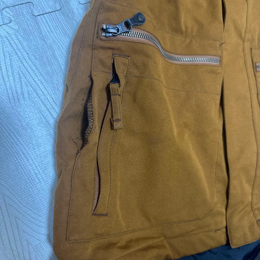 ⭐︎売り切り！早い者勝ち⭐︎VOLCOM⭐︎スノーウェア　レディース