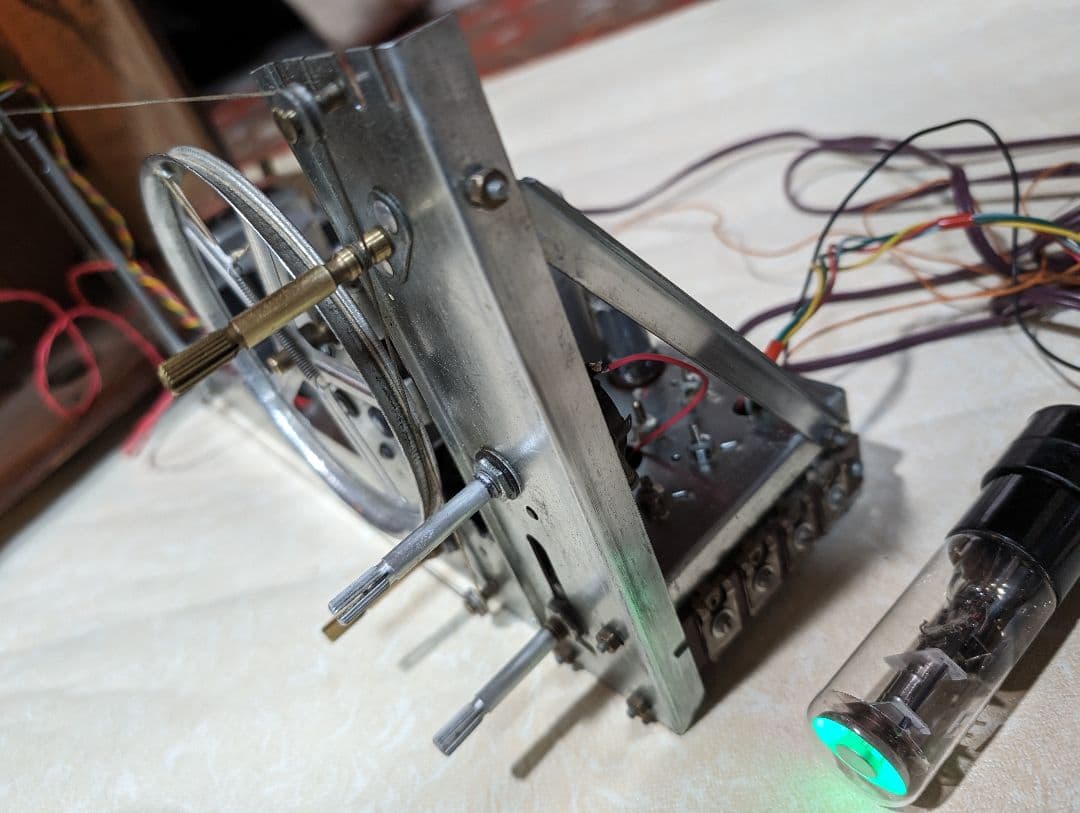 美品レトロ真空管ラジオアイ付　家族団らん　Bluetooth付　EA-670