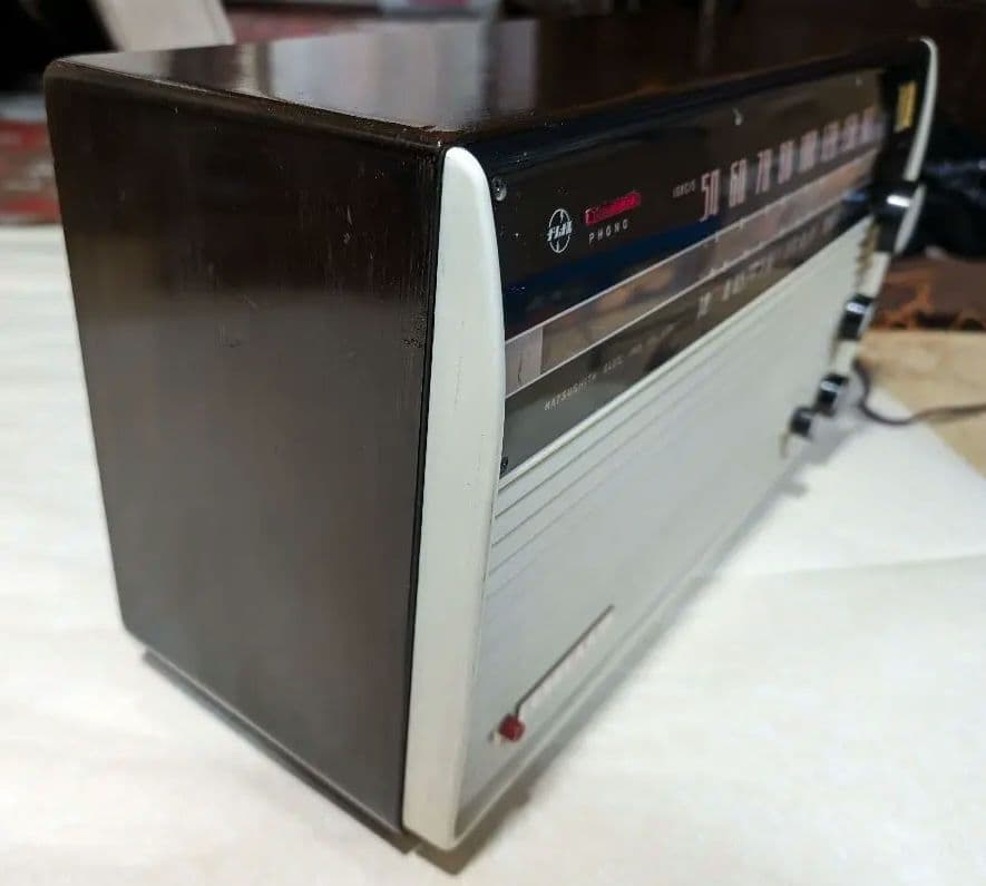 美品レトロ真空管ラジオアイ付　家族団らん　Bluetooth付　EA-670