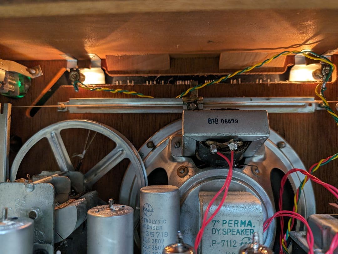 美品レトロ真空管ラジオアイ付　家族団らん　Bluetooth付　EA-670