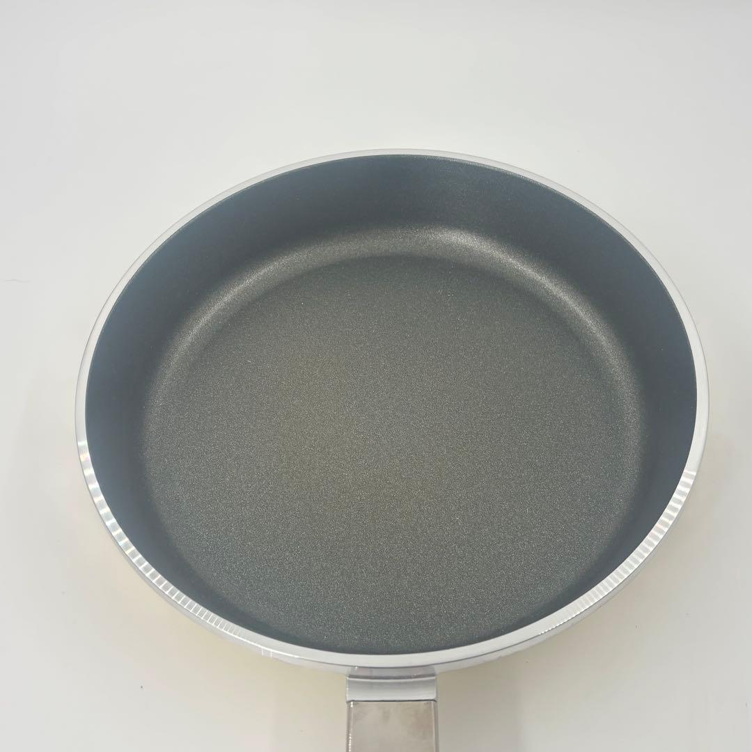 アサヒ軽金属　ニューディナーパン　26cm　ガス火専用