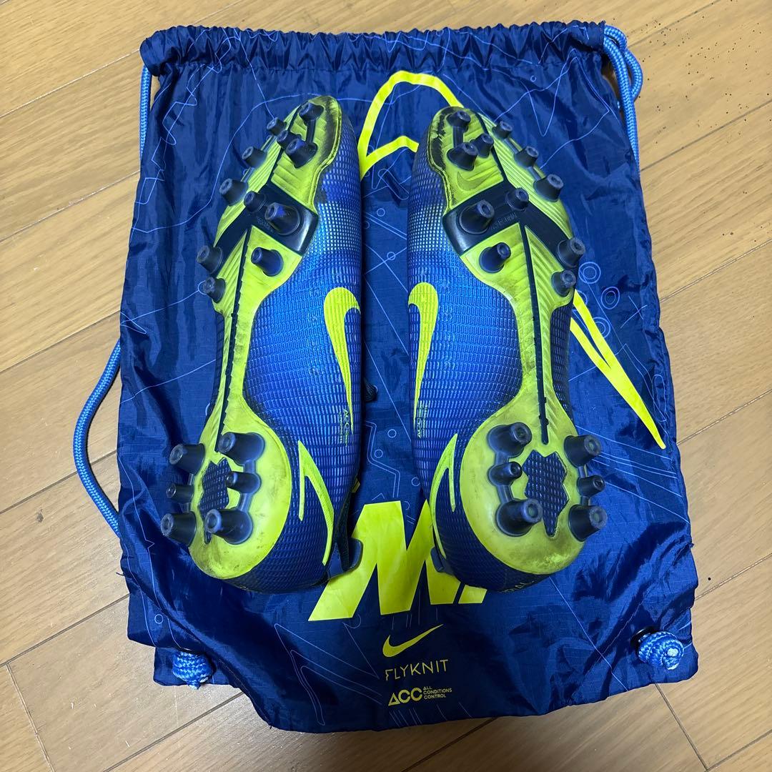 Nike Flyknit サッカーシューズ ネイビー/イエロー