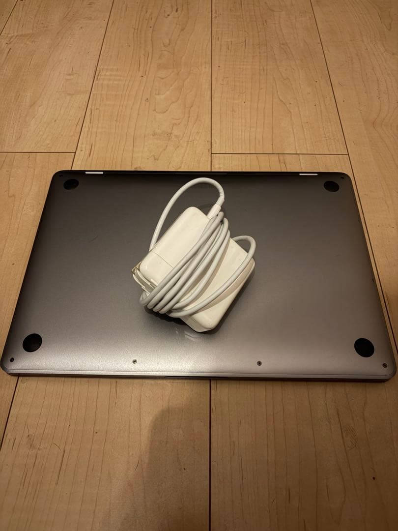 MacBook Pro i5 16GB SSD256GB Touch Barなし