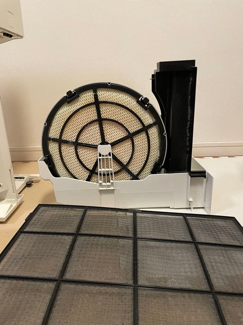 【さらに値下げ】Panasonic 空気清浄機 ホワイト　F-ZXTP90 美品