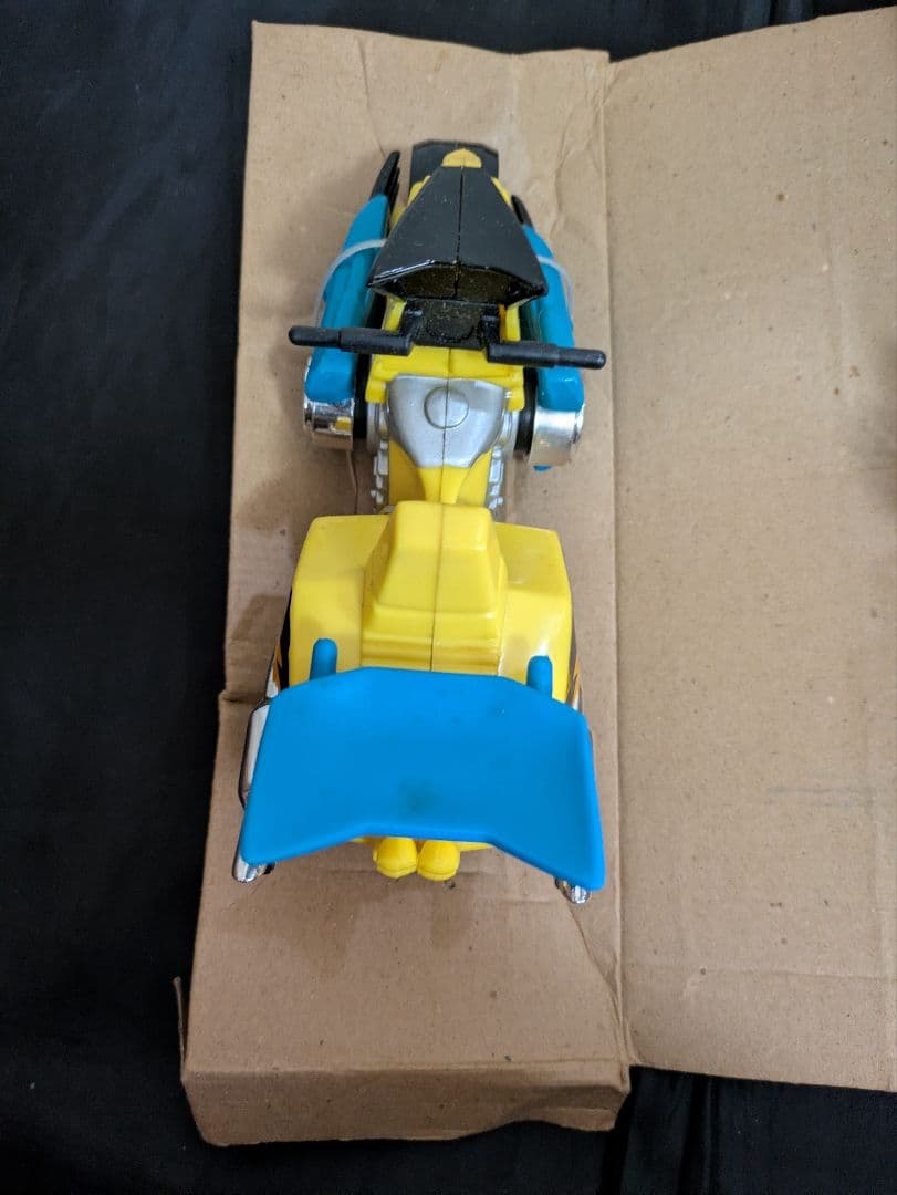 タカラ　TOYBIZ X-MEN ウルヴァリンバイク