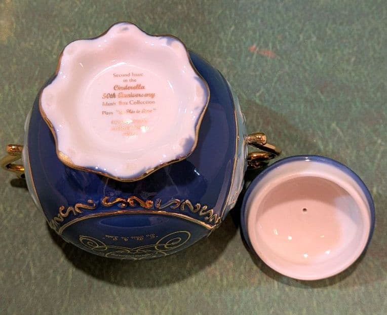 ディズニー　シンデレラ　50周年記念　オルゴールコレクション　未使用　レア