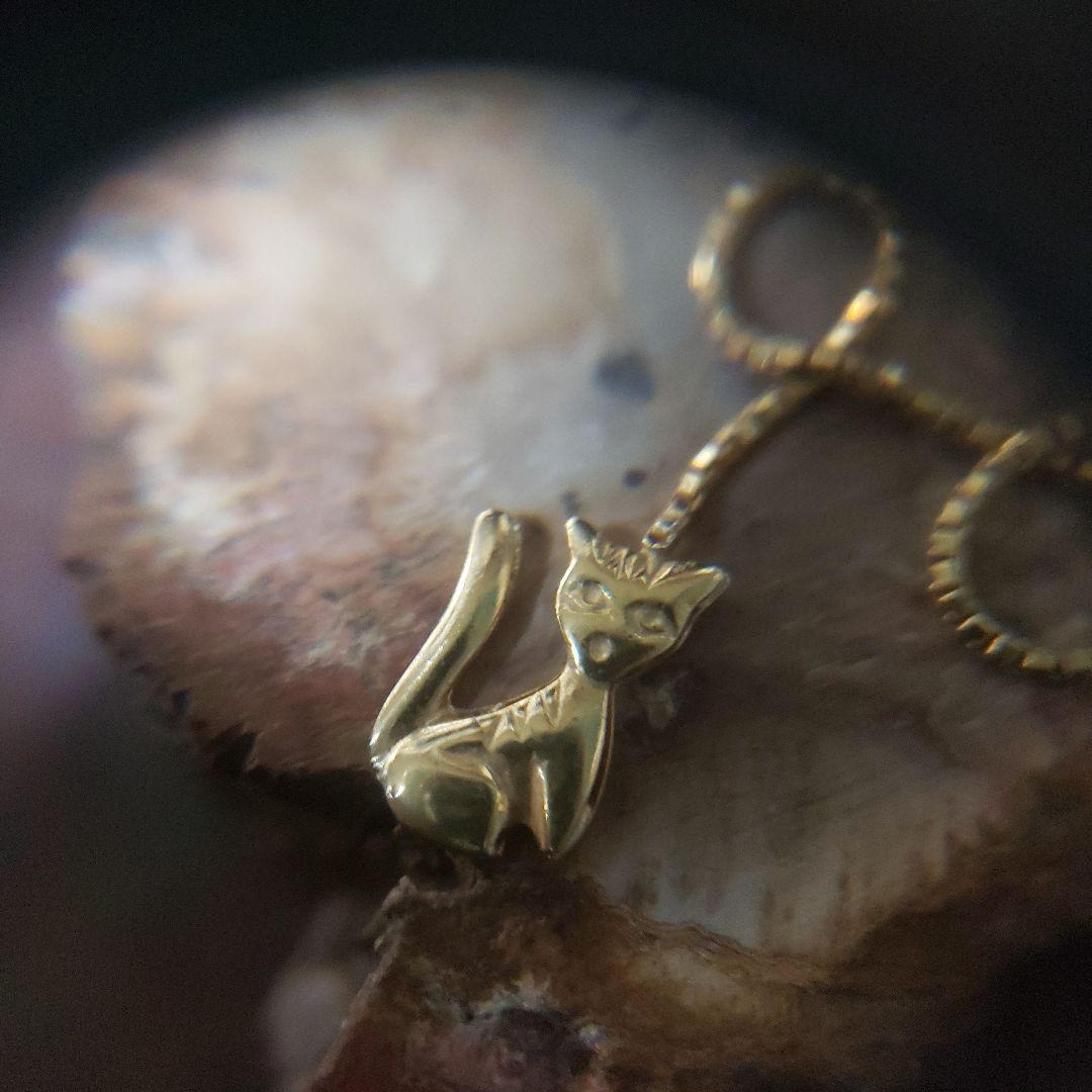 猫デザイン k18ゴールド 片耳チェーンピアス