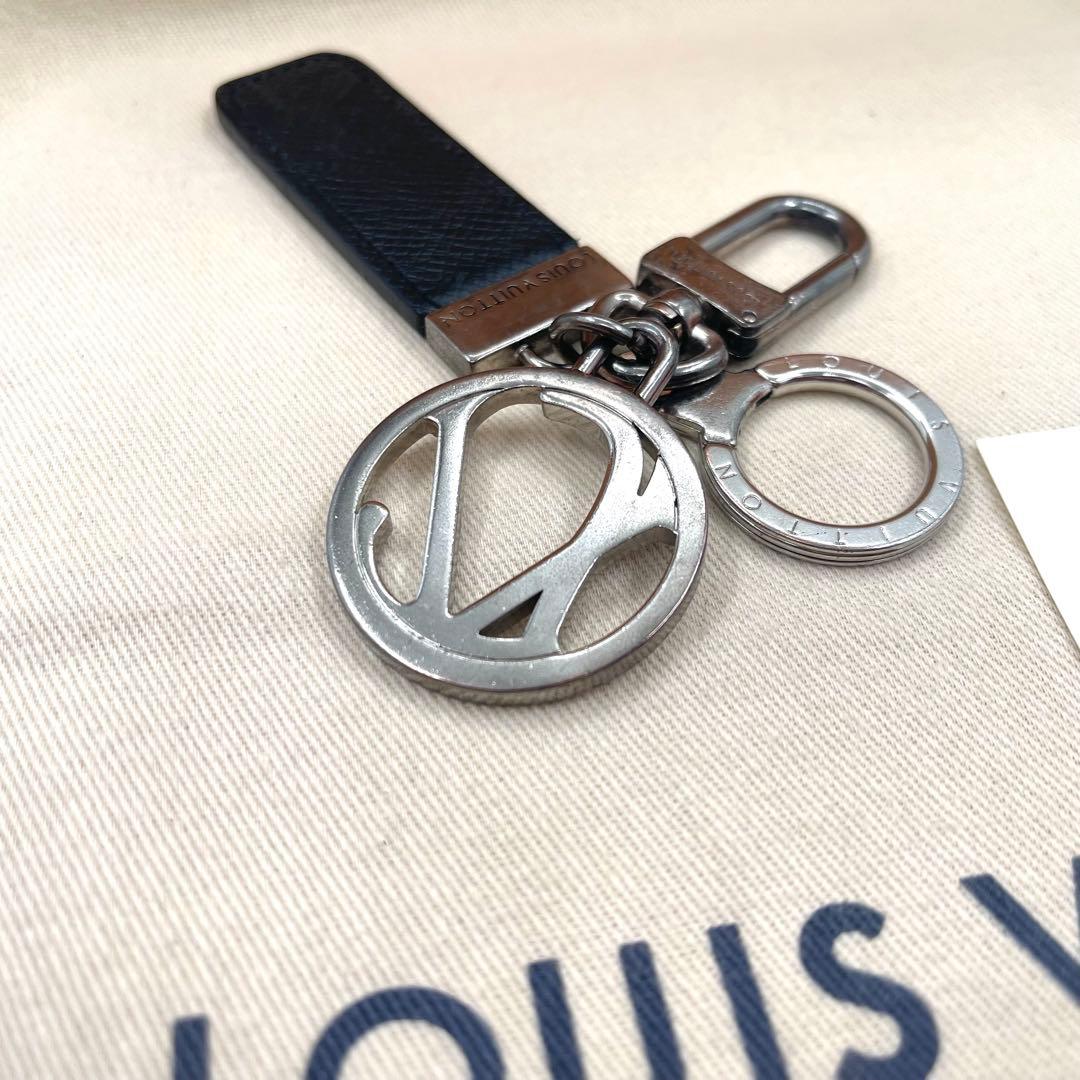 ルイヴィトン キーホルダー キーリング タイガ　ＬＶクラブ　779