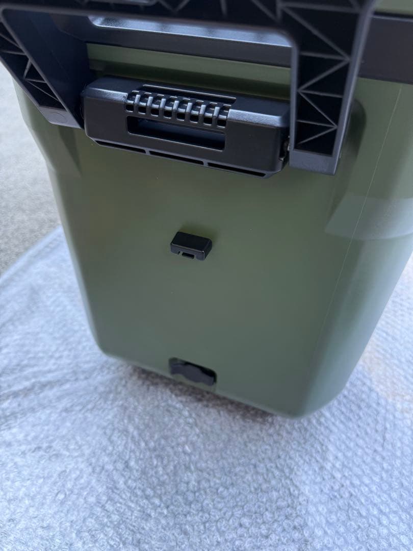 【美品】 HiKOKI 保冷庫 冷蔵庫 UL18DB コードレス 保冷庫 緑