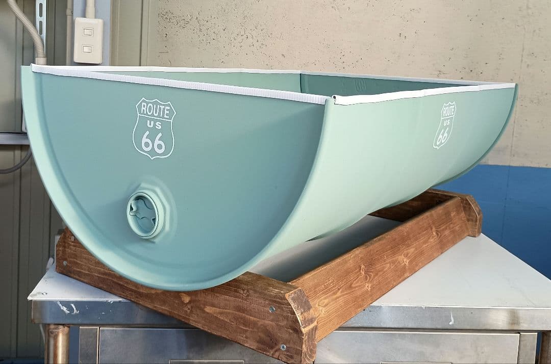ルート66デザインリサイクルドラム缶 プランター 木製スタンド付き